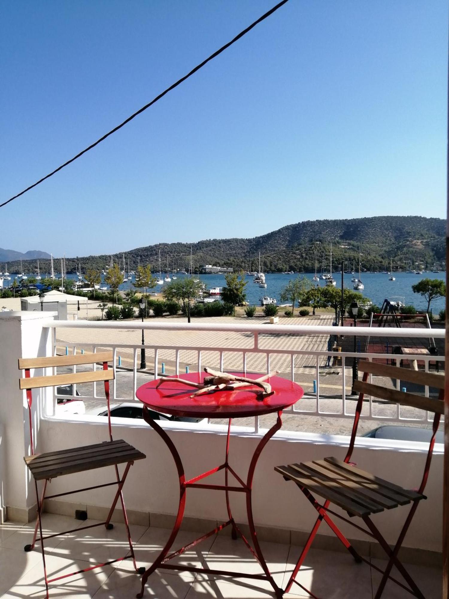 Waterway View Apartment Galatas  Exterior photo